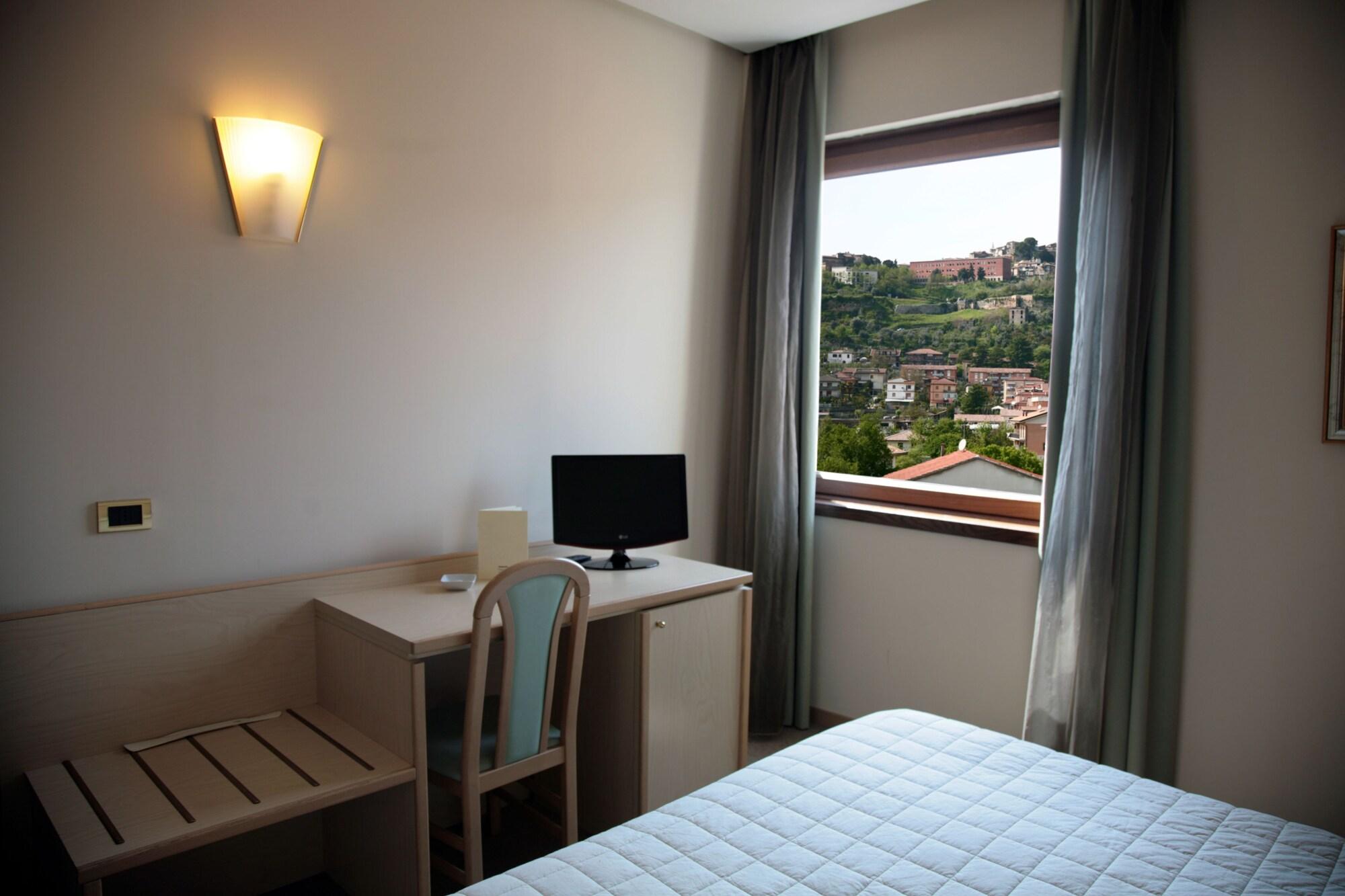 Hotel Bassetto Ferentino Exterior photo