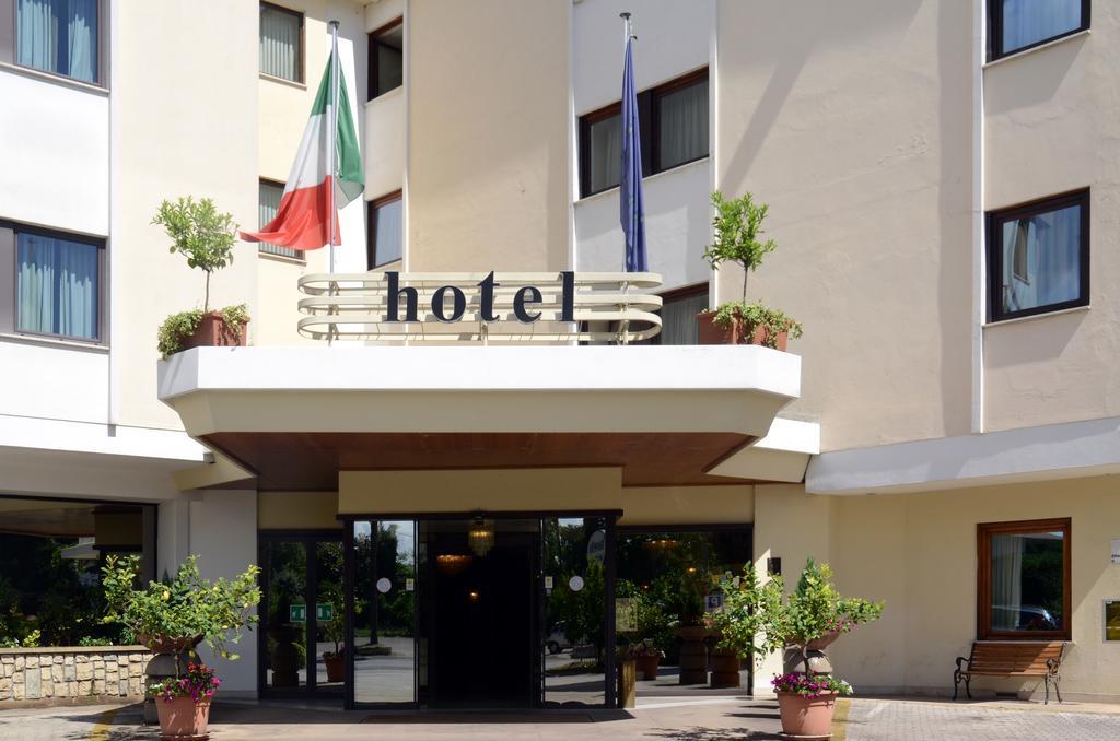 Hotel Bassetto Ferentino Exterior photo