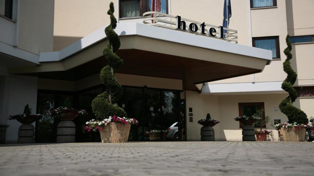 Hotel Bassetto Ferentino Exterior photo
